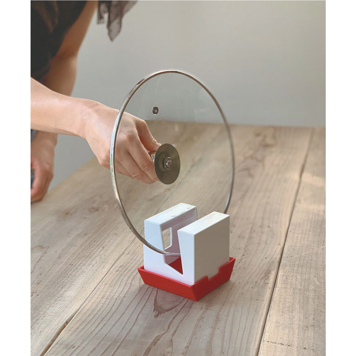 八幡化成　キッチン用多機能スタンド（アピュイ マルチスタンド）　レッド