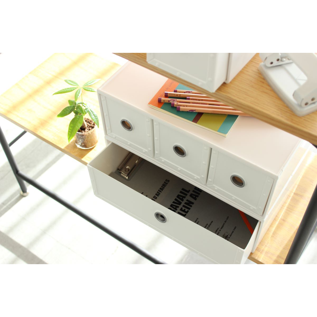 八幡化成　ファイルストアーズ　コンフォート　ｆｓ－７０１　ホワイト