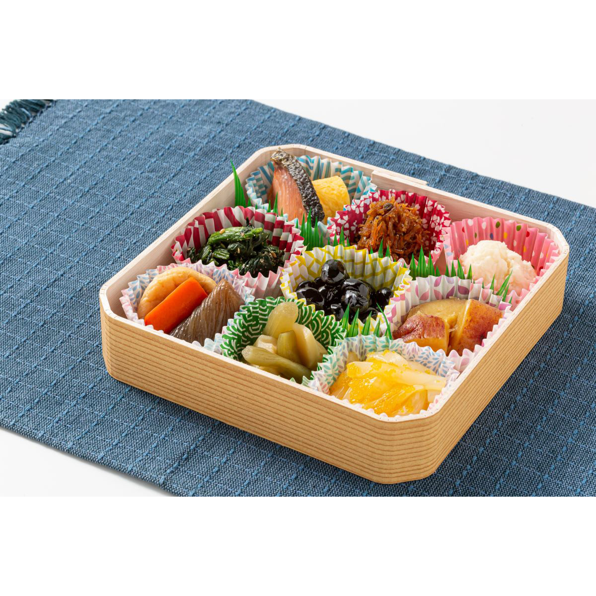 和風柄お弁当カップ８号・９６枚入