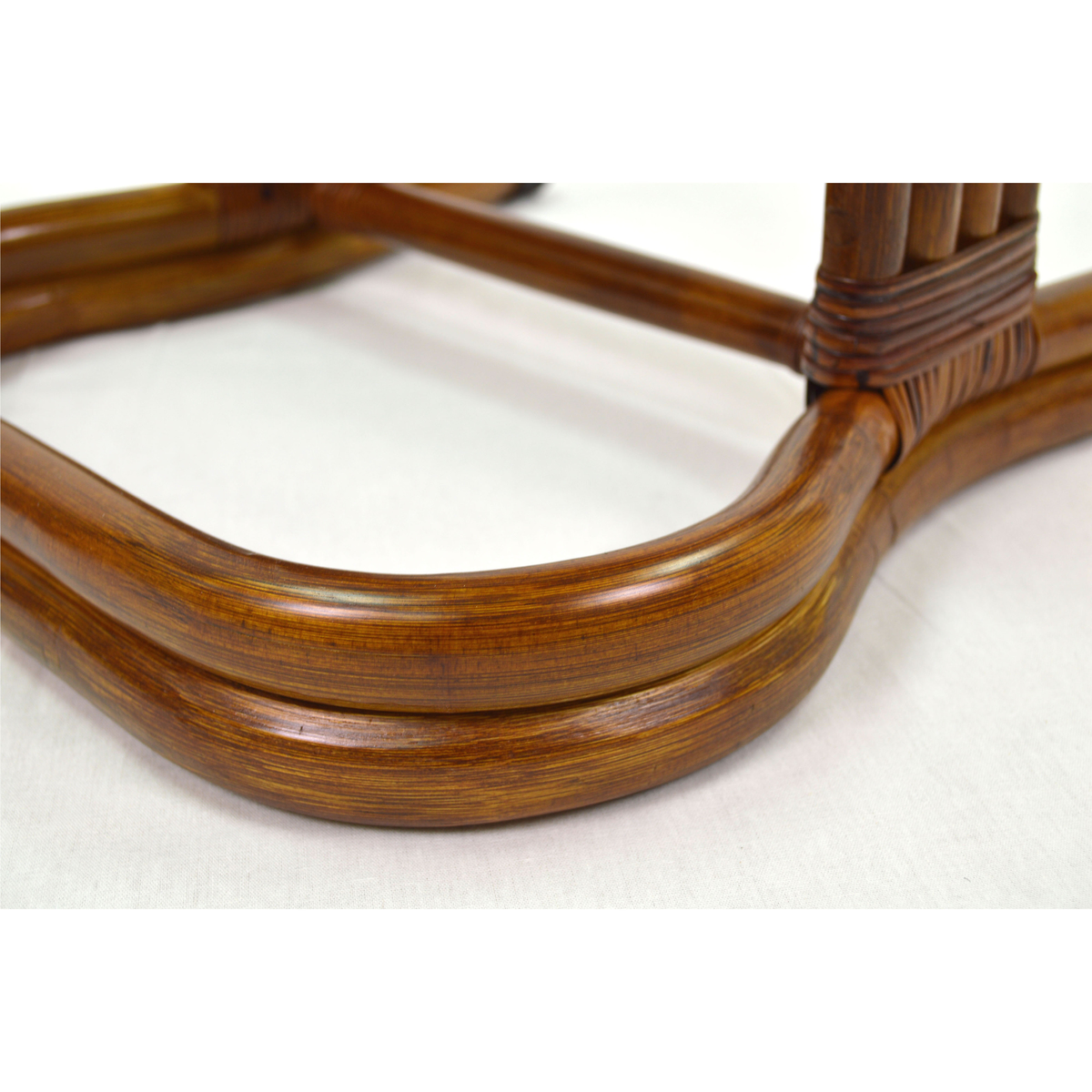 ラタン製立ち上がり補助手すり