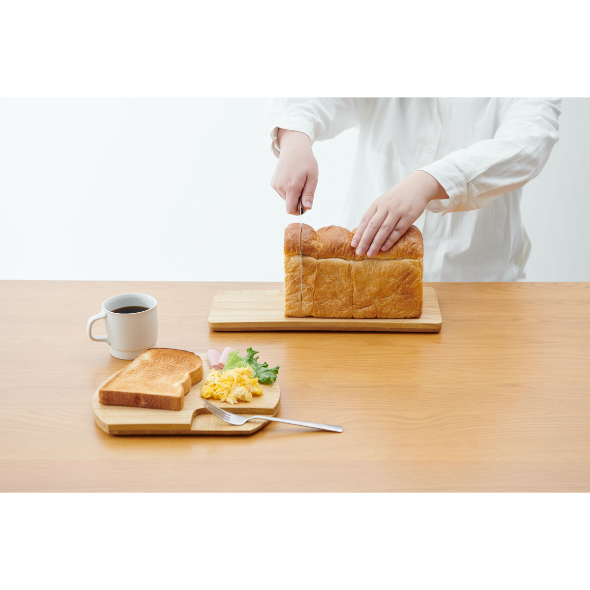 オスマック kirisai 桐のカッティングプレート丸