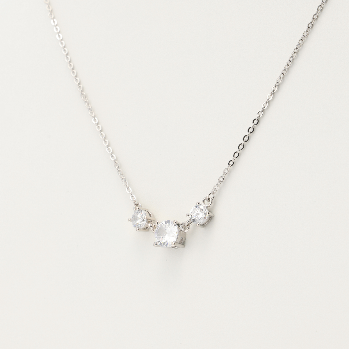 【煌き磁気ネックレス】スリーストーン両吊り