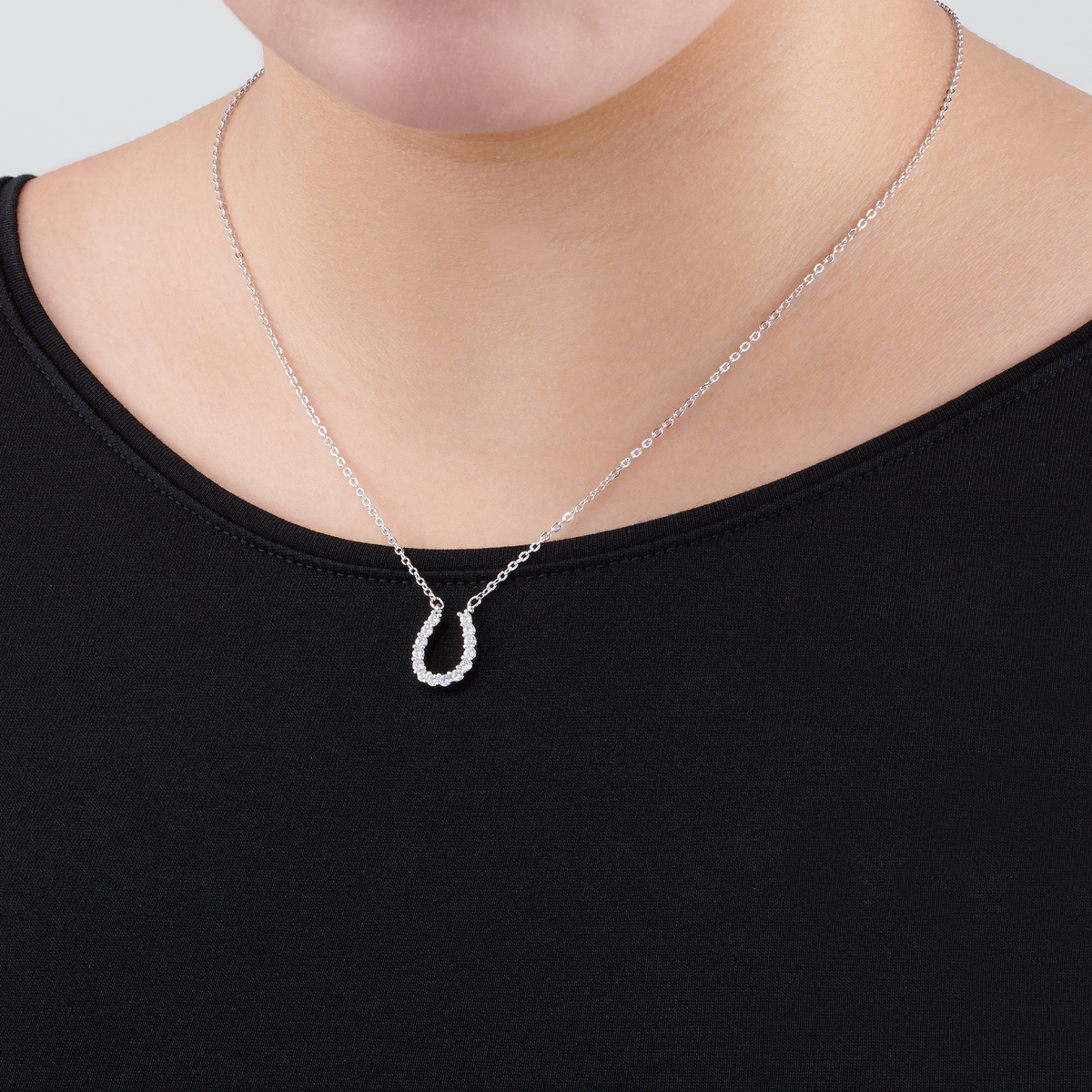 【煌き磁気ネックレス】幸運の馬蹄