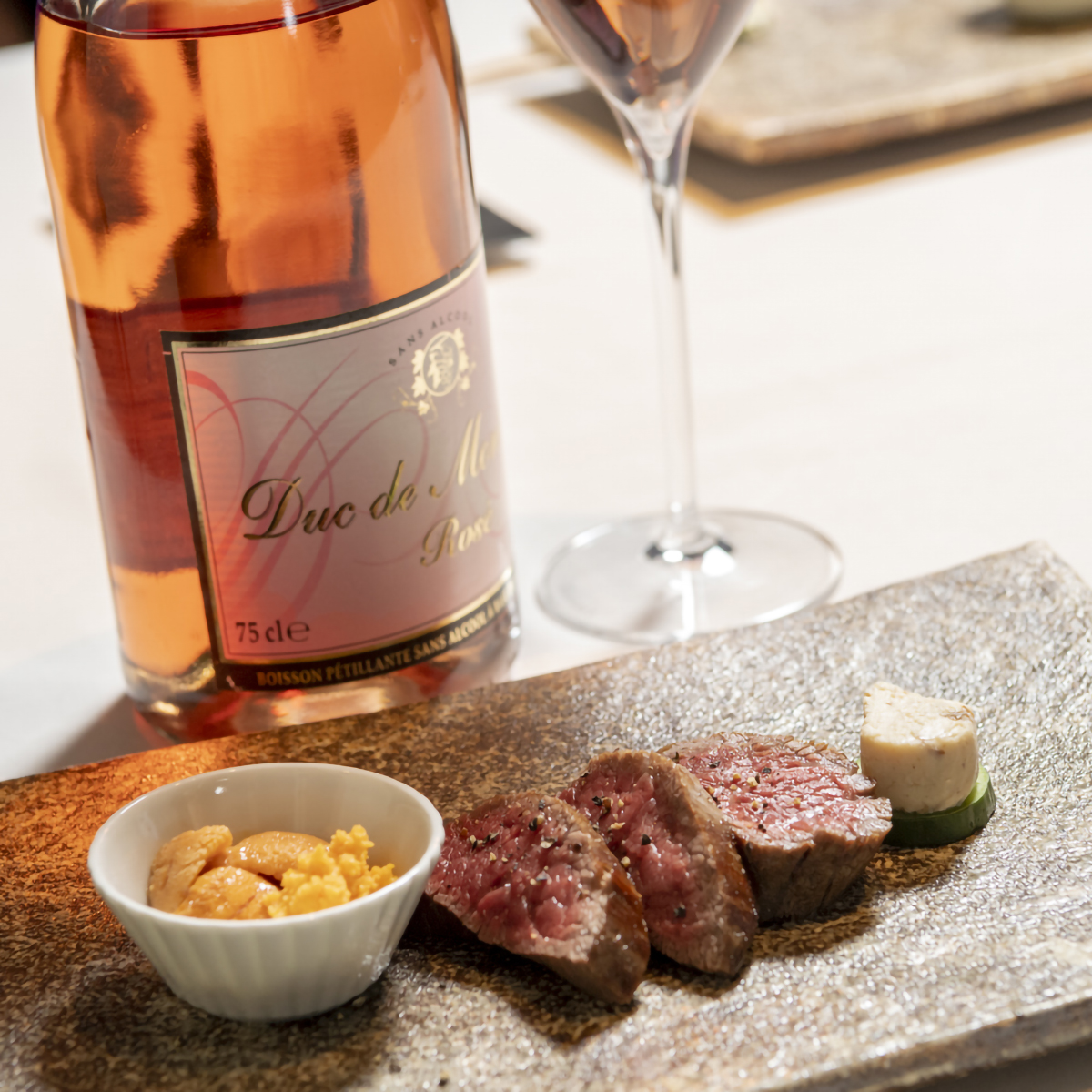 ネオブュル　デュク・ドゥ・モンターニュ・ロゼ750ml【ノンアルコール・スパークリングロゼワイン　ベルギー】