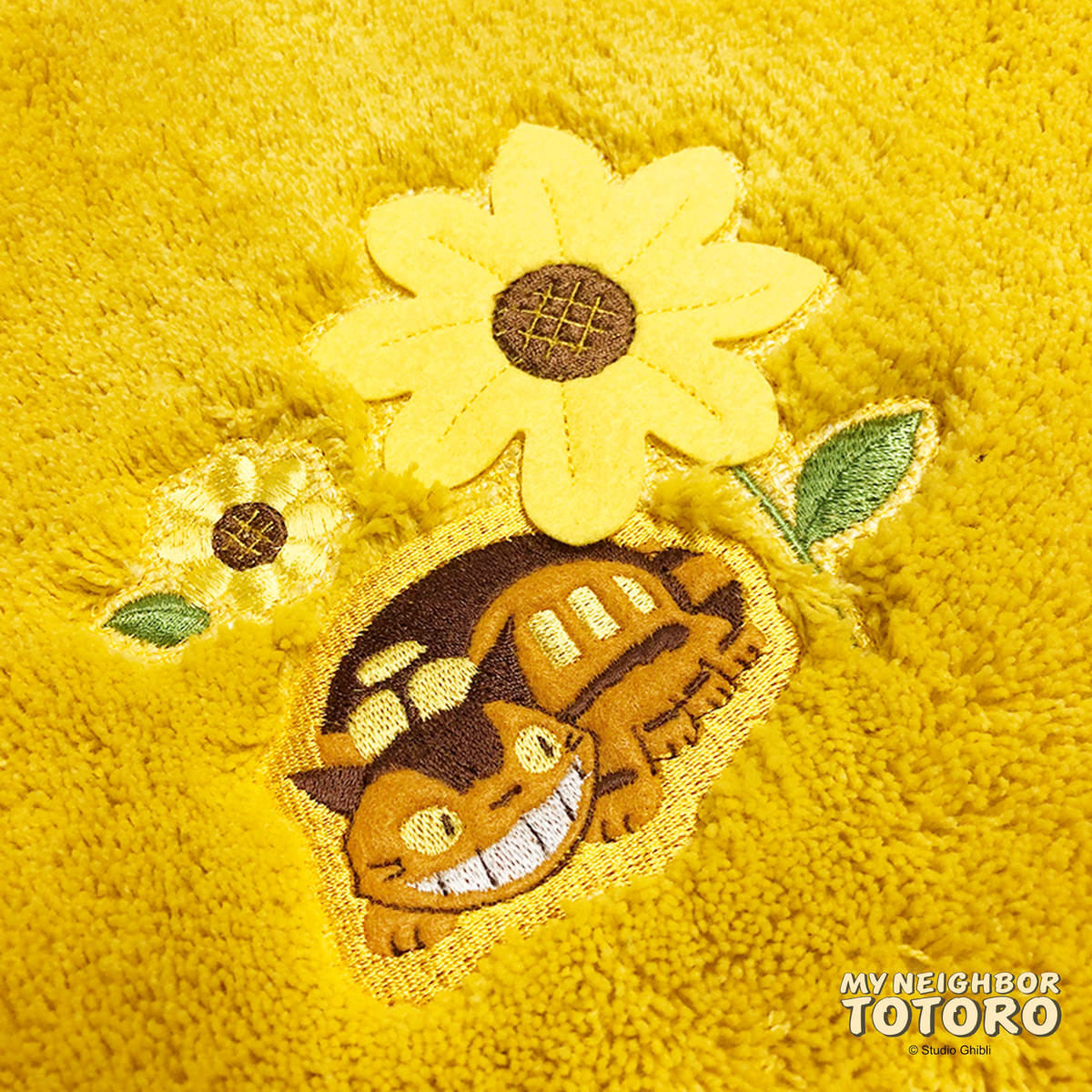 となりのトトロ　花のバス停　兼用フタカバー