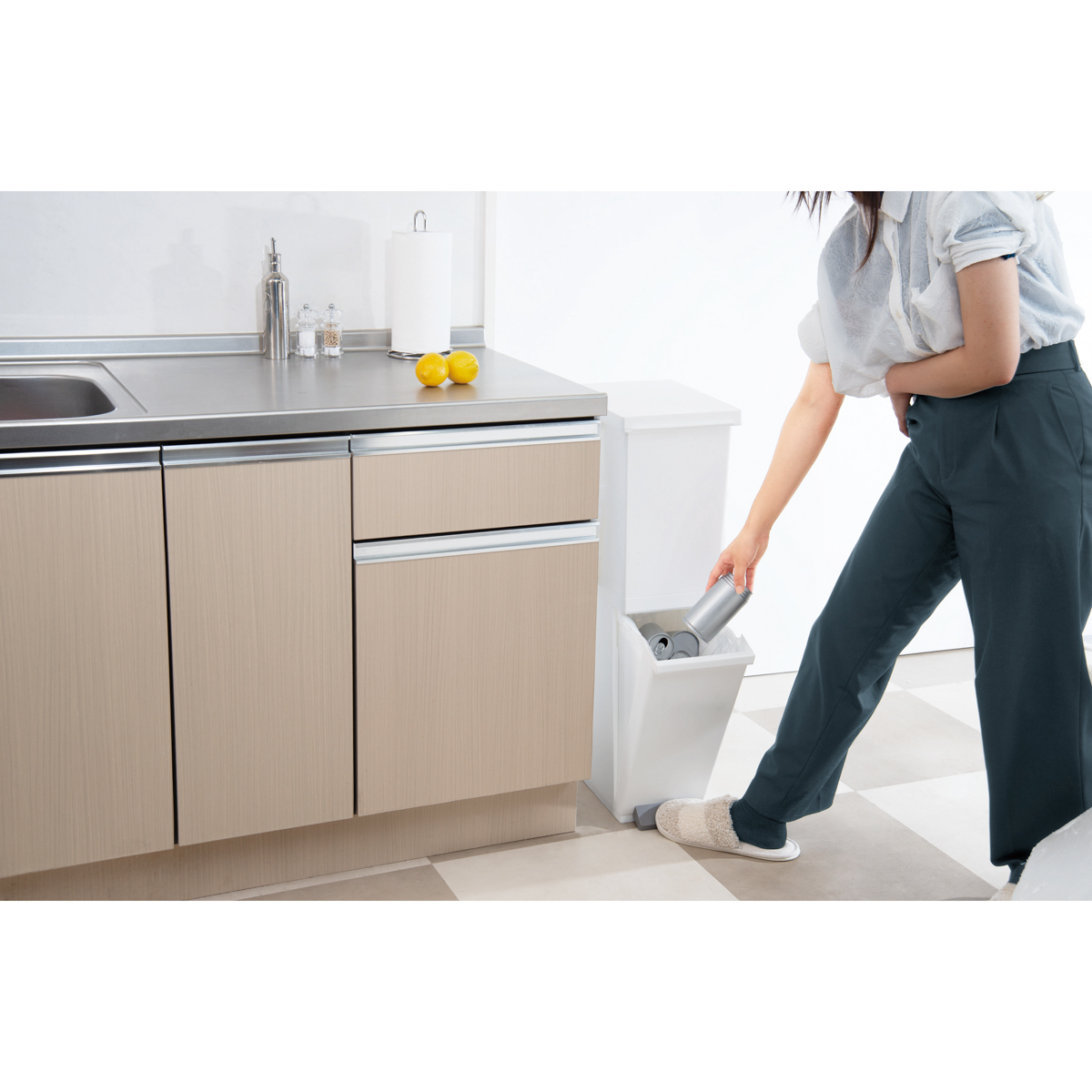 ネオカラー 分別スリムペダル２段３６　ホワイト