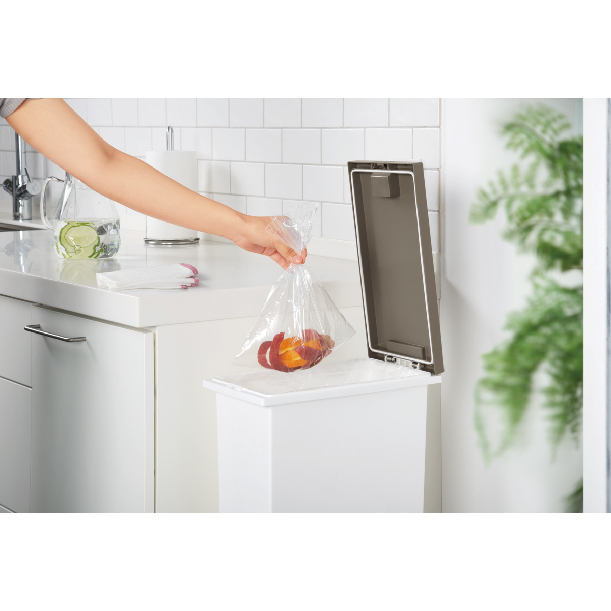 デオキープ消臭タッチペールパッキン付２０型　ホワイト