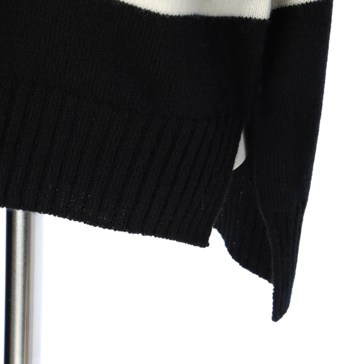 【Gracieuxグラシュー】ボーダーニットプルオーバー(黒×白）