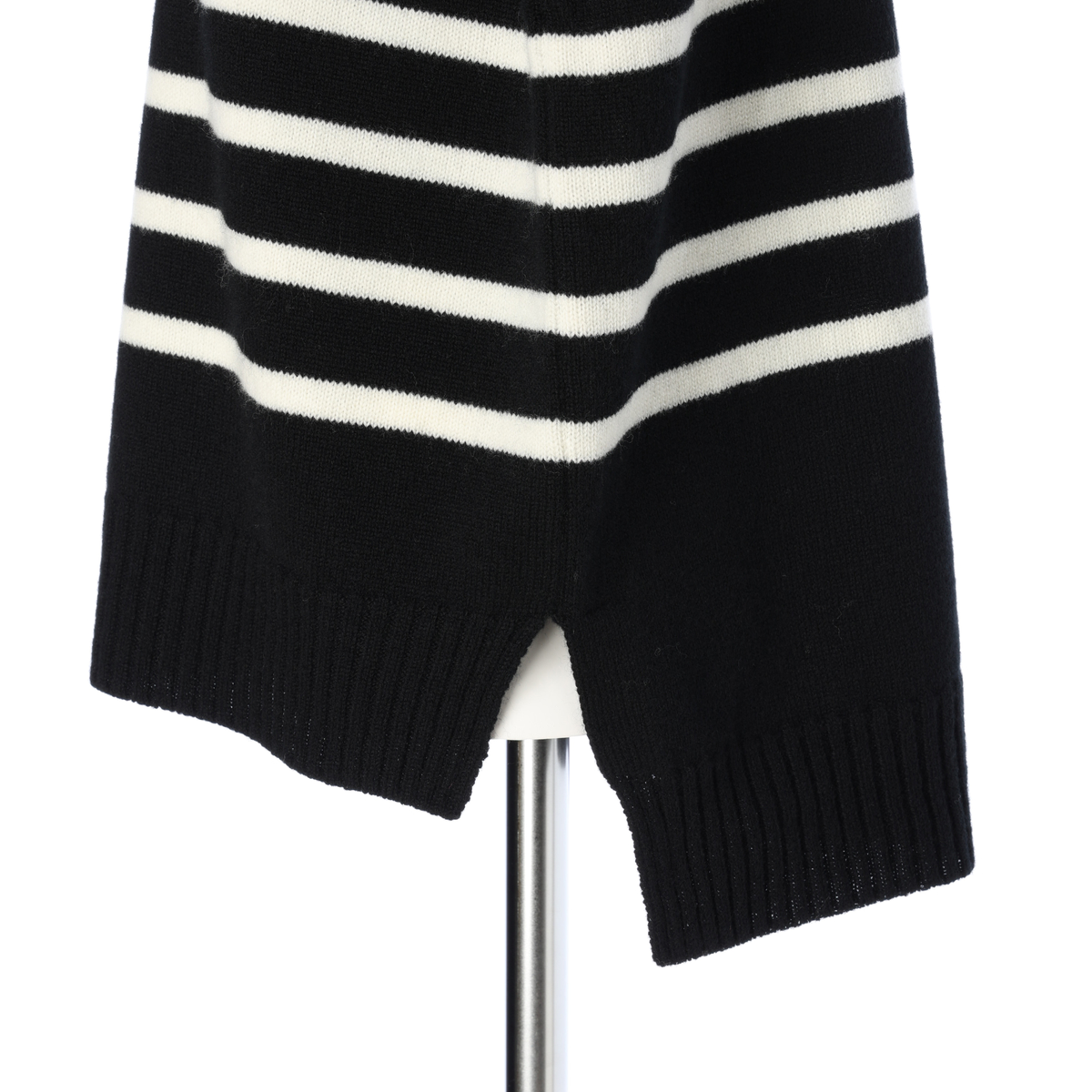 【Gracieuxグラシュー】ボーダーニットプルオーバー(黒×白）