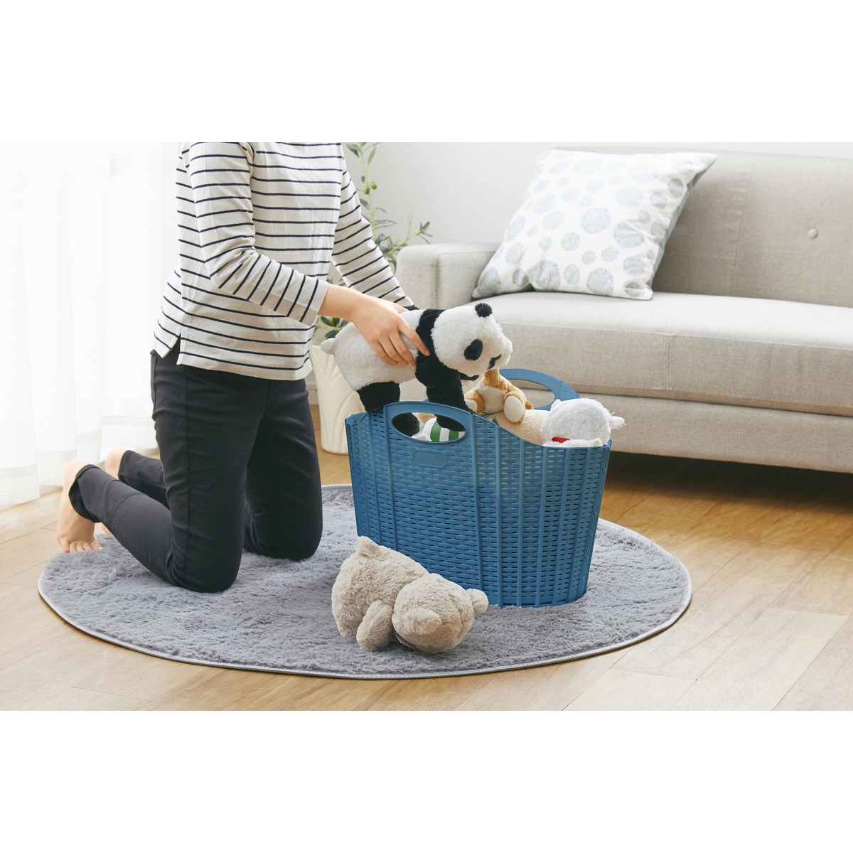 折りたためるランドリーバスケット　38L