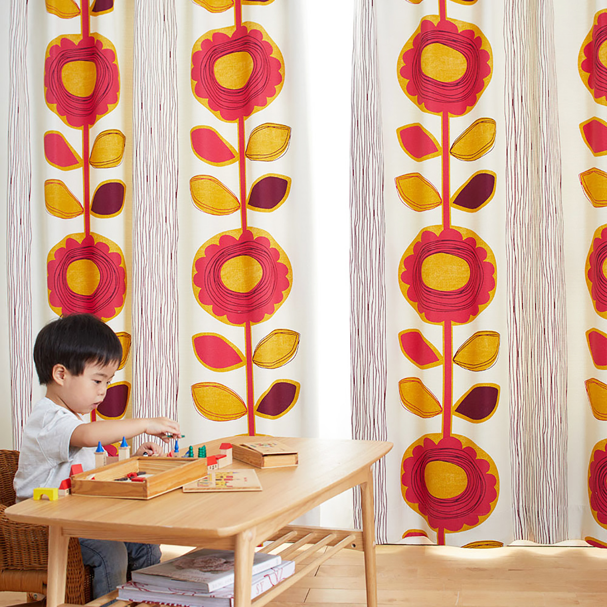 遮光カーテン/ドレープ　SUN FLOWER 100×200cm (1枚入り)