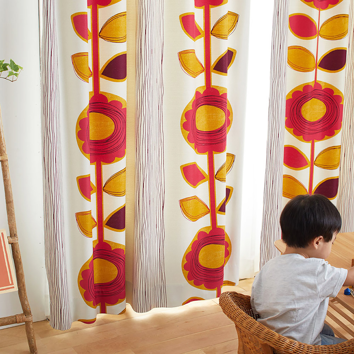 遮光カーテン/ドレープ　SUN FLOWER 100×200cm (1枚入り)