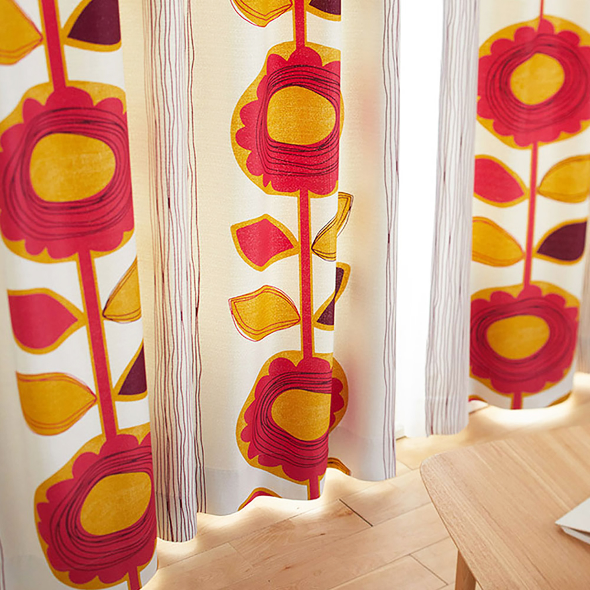 遮光カーテン/ドレープ　SUN FLOWER 100×200cm (1枚入り)