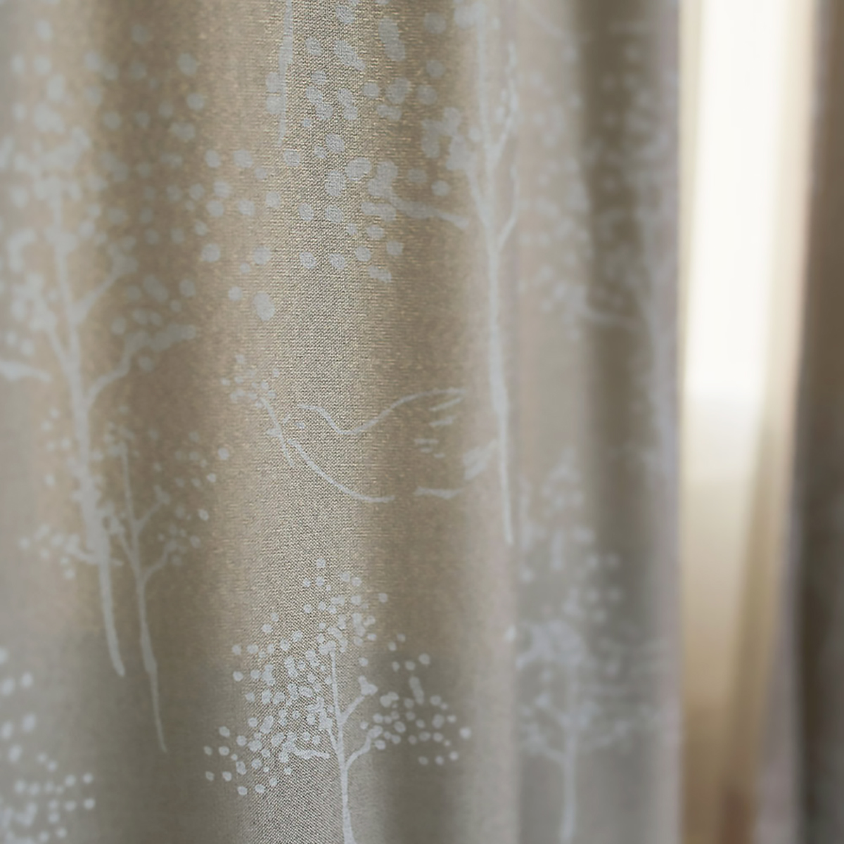 遮光カーテン/ドレープ　TORI NO SANPO 100×200cm (1枚入り)