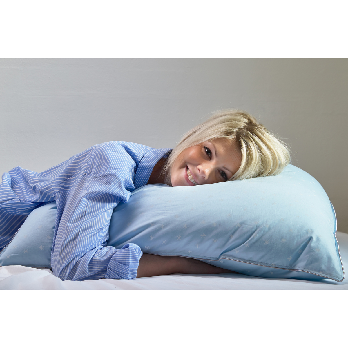 【フォスフレイクス】ロイヤーレ ハーフボディピロー 80×80cm