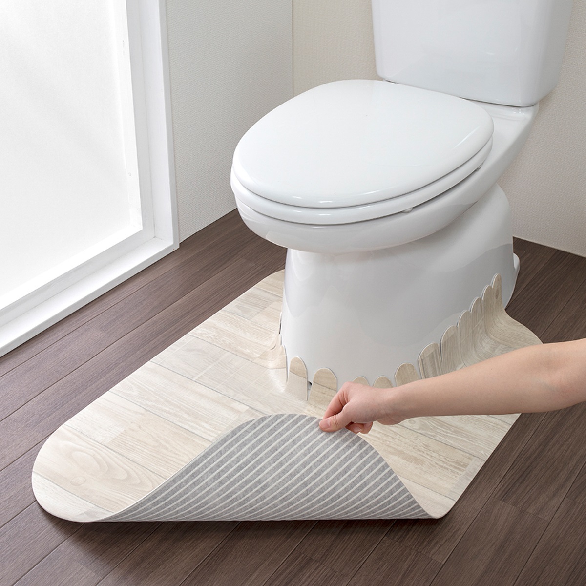 吸着拭けるフロアトイレマットウッド ロング | かぜとゆき