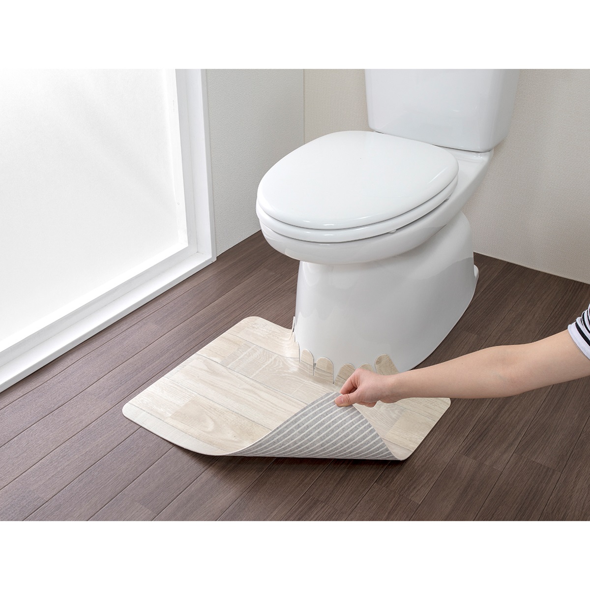 吸着拭けるフロアトイレマットウッド　ショート