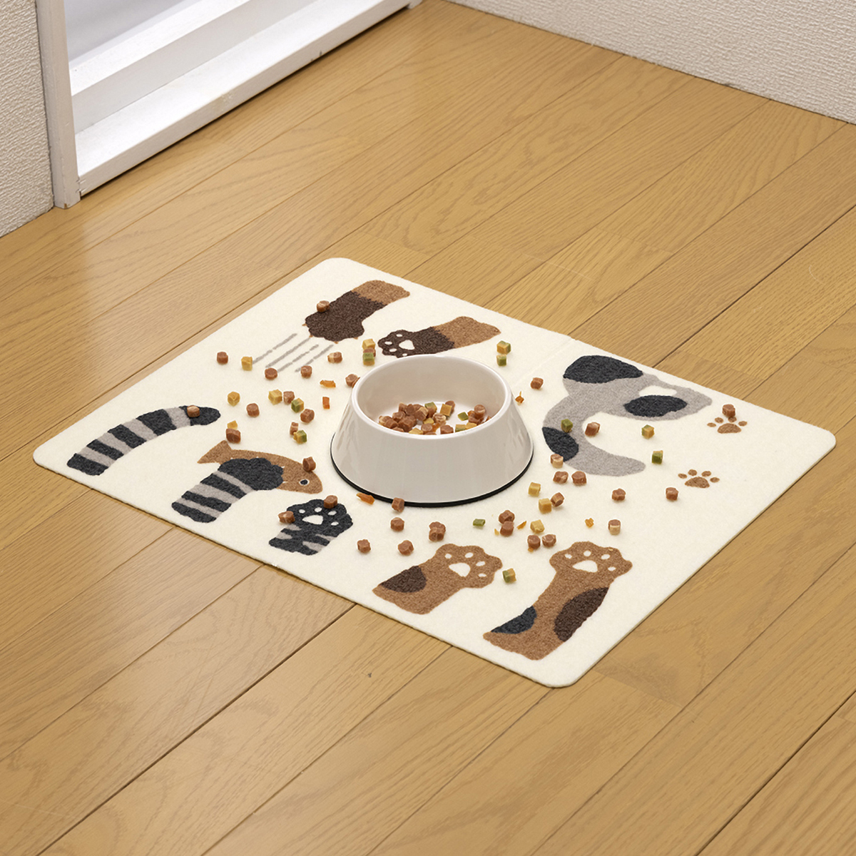 おくだけ吸着ペット用ランチョンマット　猫柄