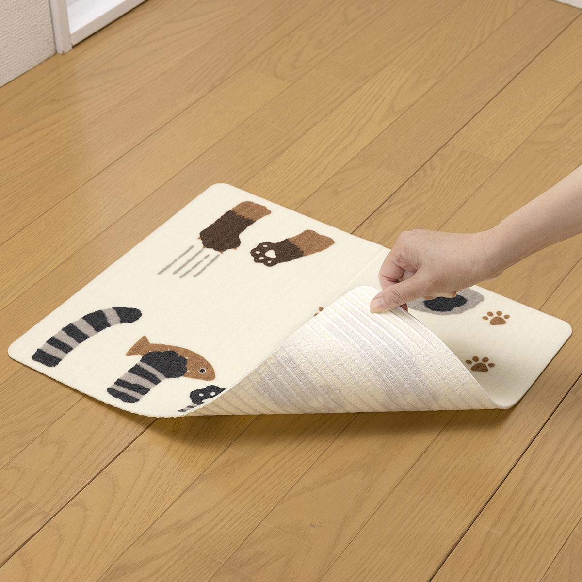おくだけ吸着ペット用ランチョンマット　猫柄