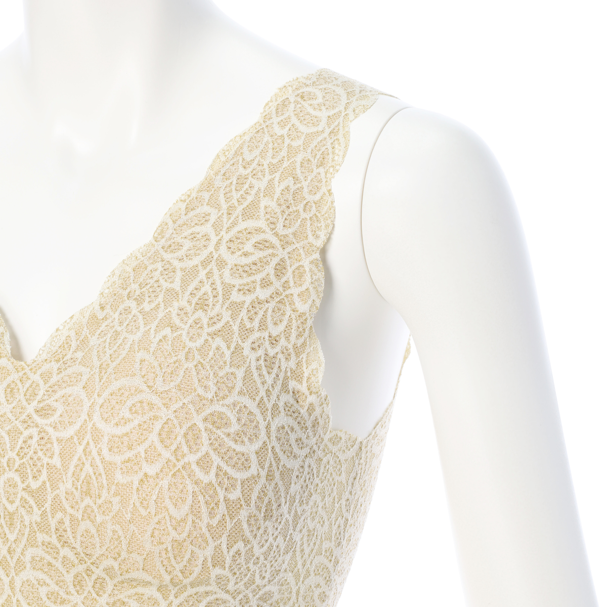 完全無縫製ソフトサポートレースカップ付タンクトップ