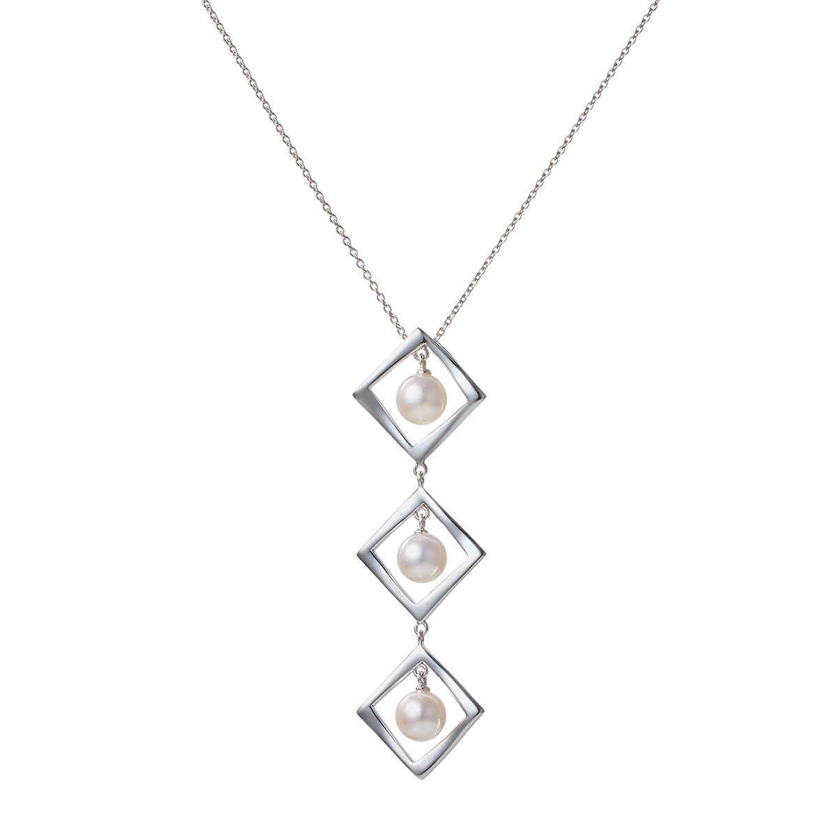 【maison de perle】アコヤ真珠ペンダント(スリーピース）