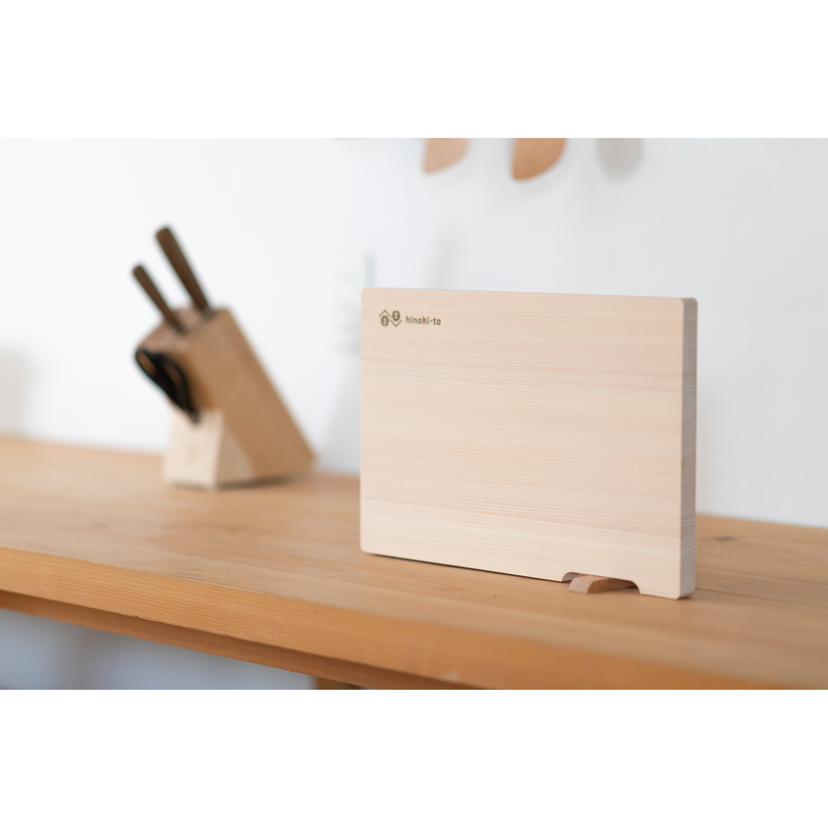 東濃ひのきの角まな板スタンド付　L(ウメザワ)