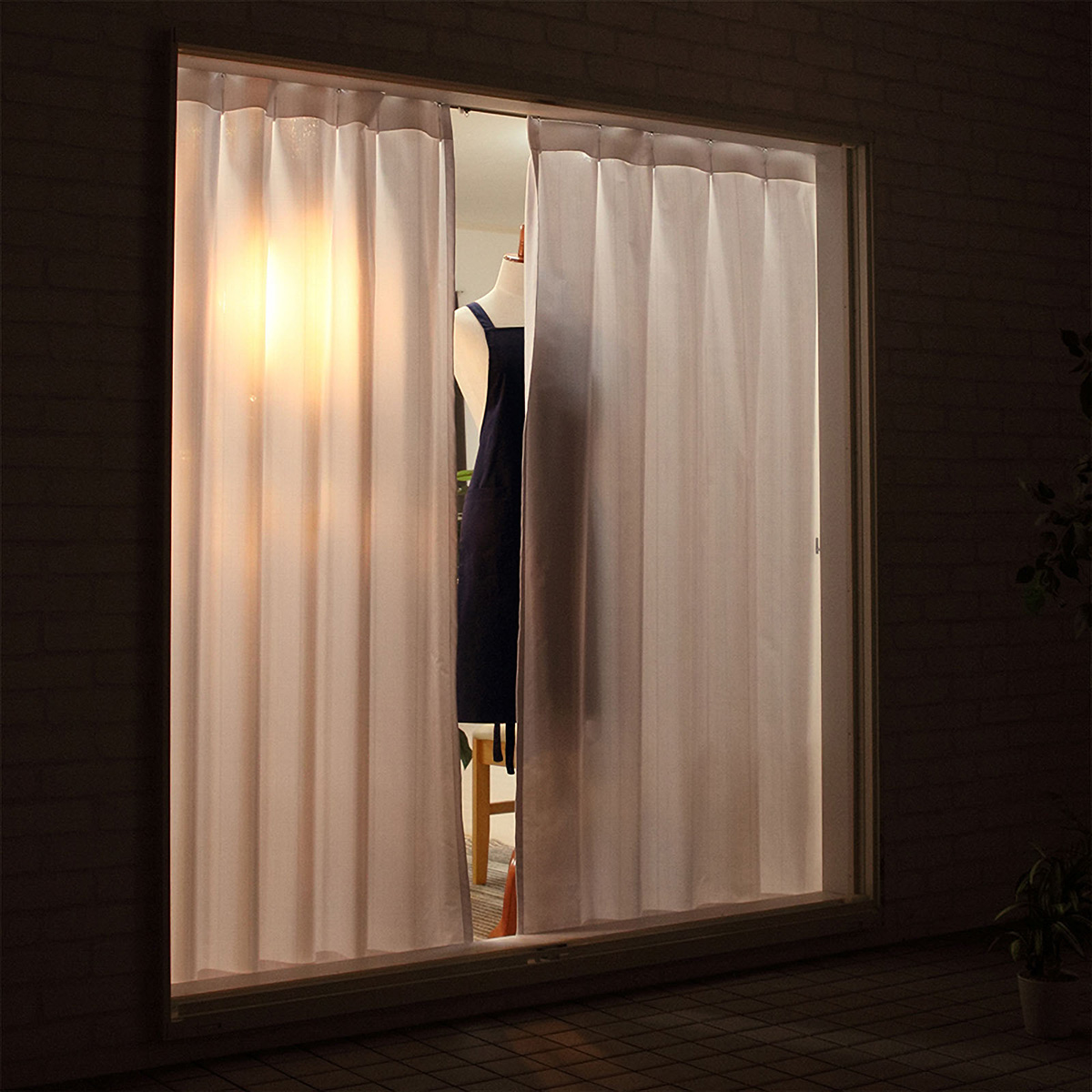 【遮熱レースカーテン】ダブルＷＨ　巾150×丈133cm　1枚入