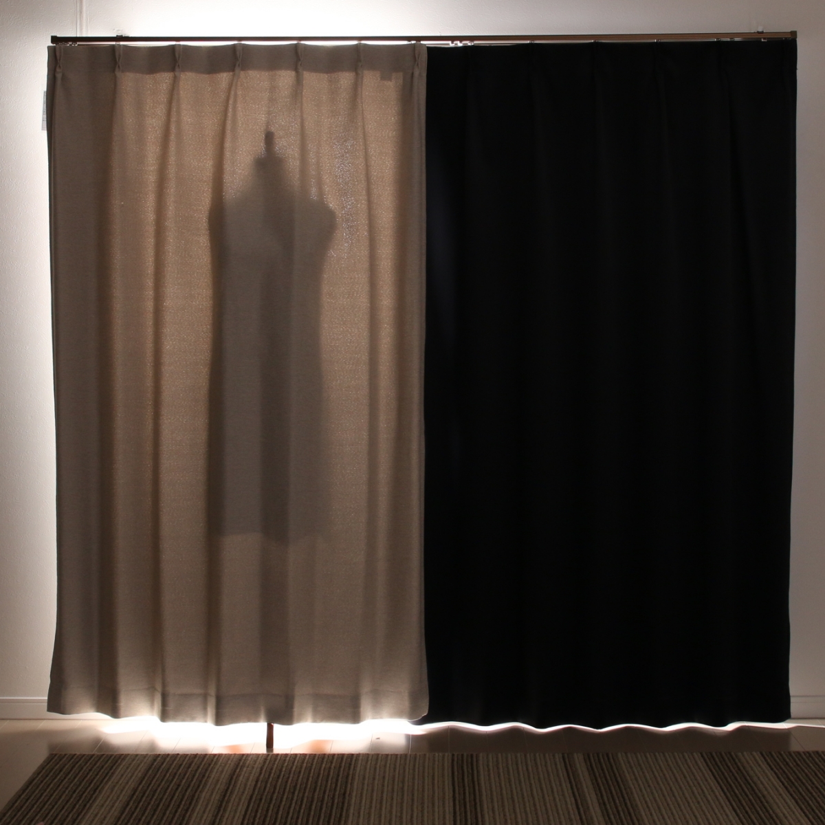 【遮光性ドレープカーテン】ピュリー防炎ライトグレー　巾100×丈190cm　2枚組