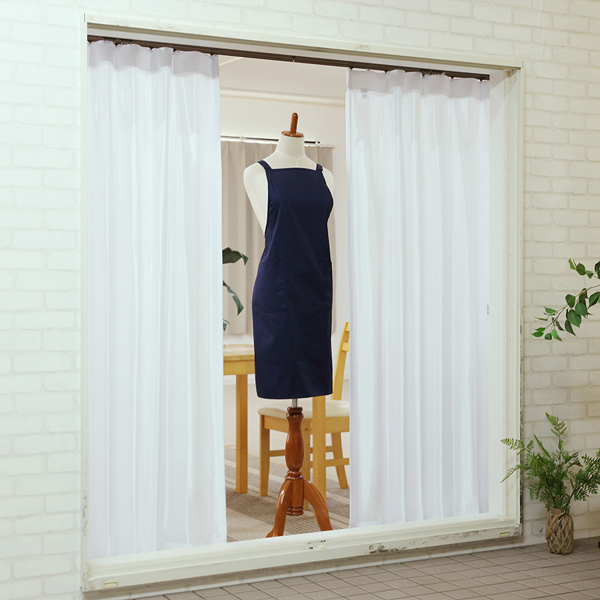 【遮熱レースカーテン】マルシーＷＨ　巾200×丈228cm　1枚入