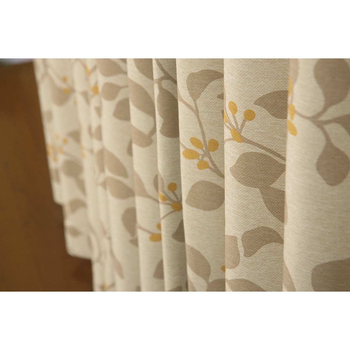 【1級遮光ドレープカーテン】ＰＳロレッタベージュ　巾100×丈135cm　2枚組