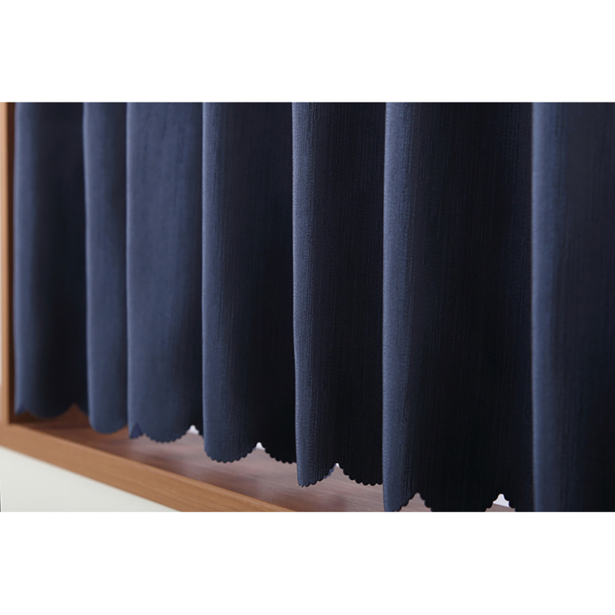 【遮光性カフェカーテン】シード防炎カフェネイビー　巾145×丈70cm