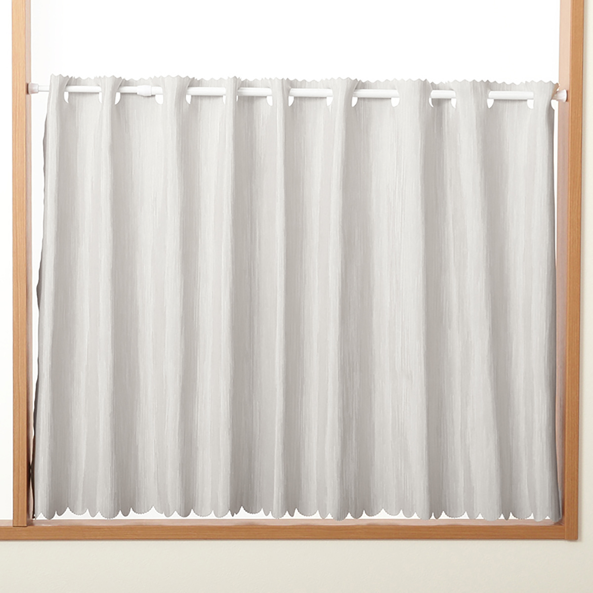 【遮光性カフェカーテン】シード防炎カフェシルバー　巾145×丈70cm