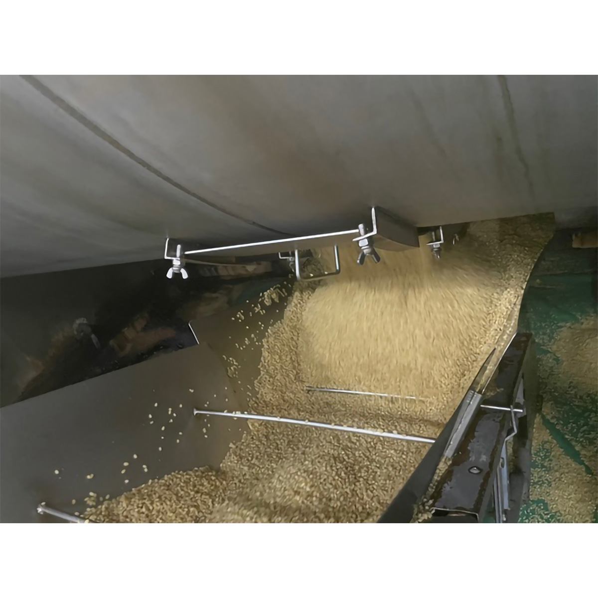 八鹿酒造 銀座のすずめ 黒麹25度 720ml【麦焼酎 大分県】