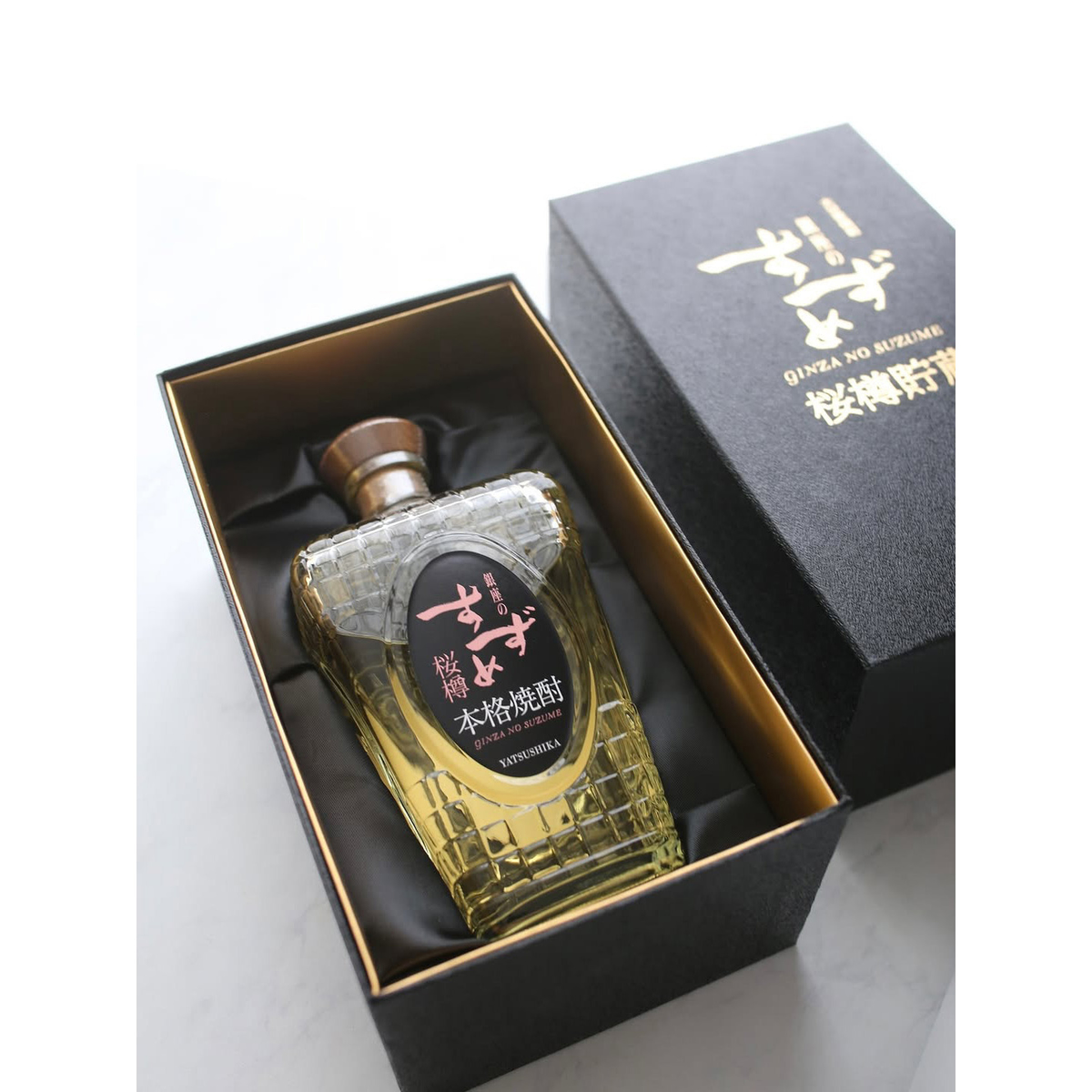 八鹿酒造 銀座のすずめ 桜樽 30度 720ml 化粧箱入り【麦焼酎 大分県】