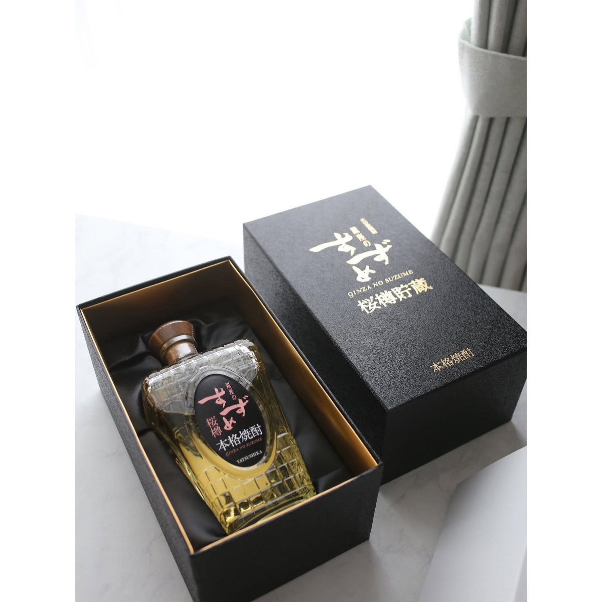 八鹿酒造 銀座のすずめ 桜樽 30度 720ml 化粧箱入り【麦焼酎 大分県】