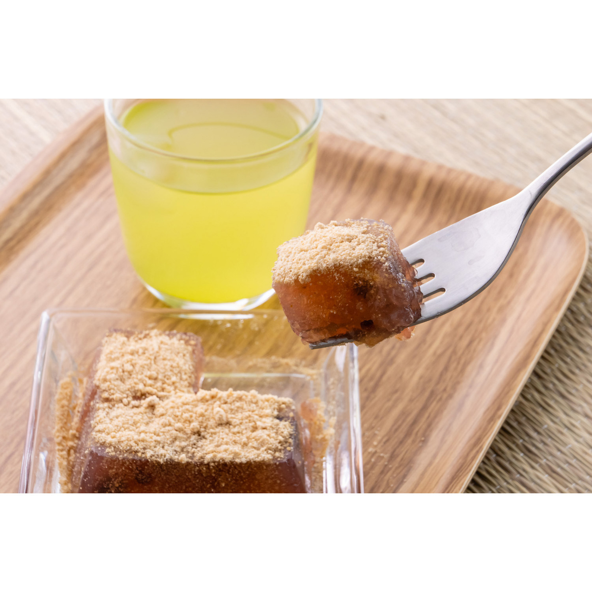 小豆入り　わらび餅