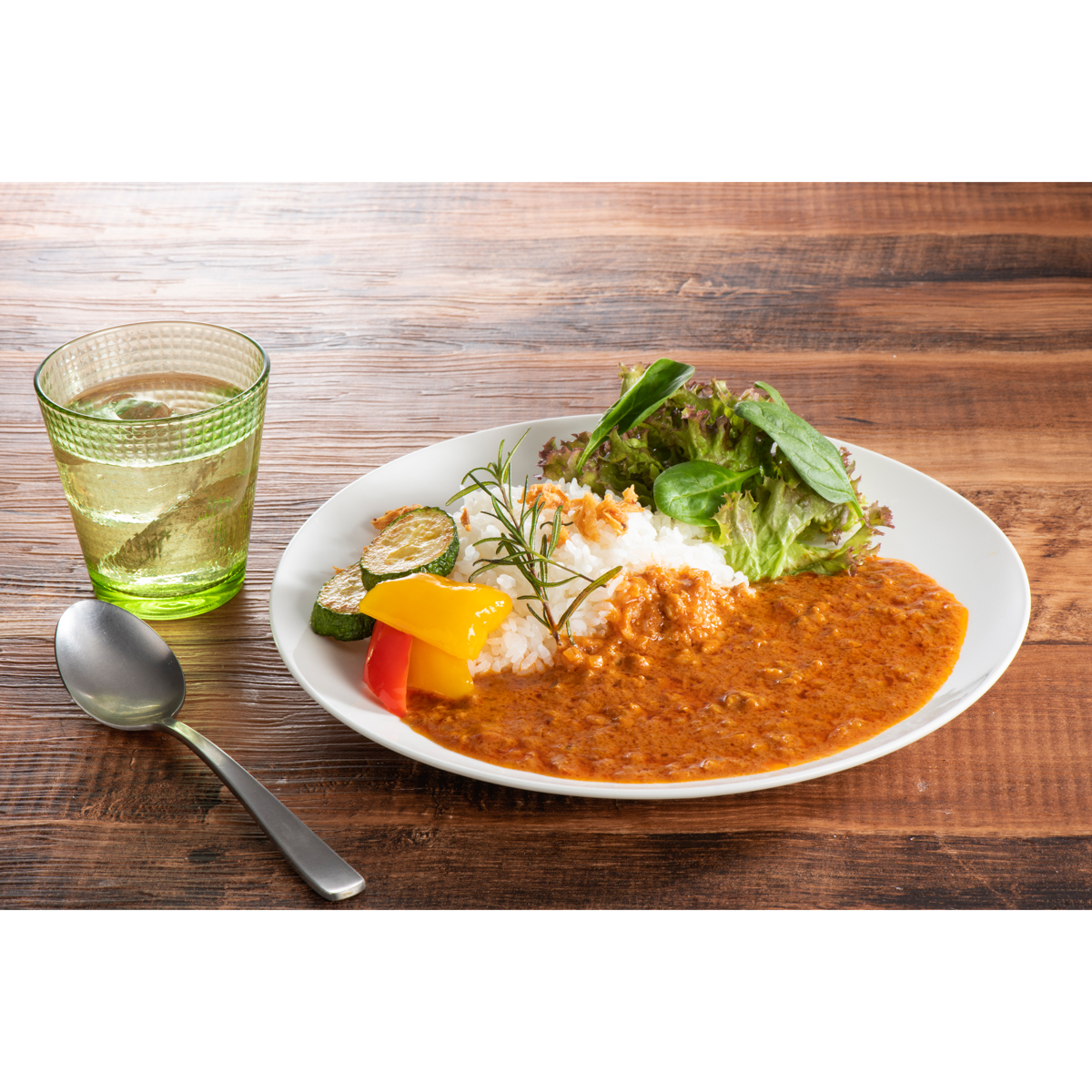 【冷凍】米久　国産六穀豚使用　お肉屋さんのキーマカリー(8食入り)